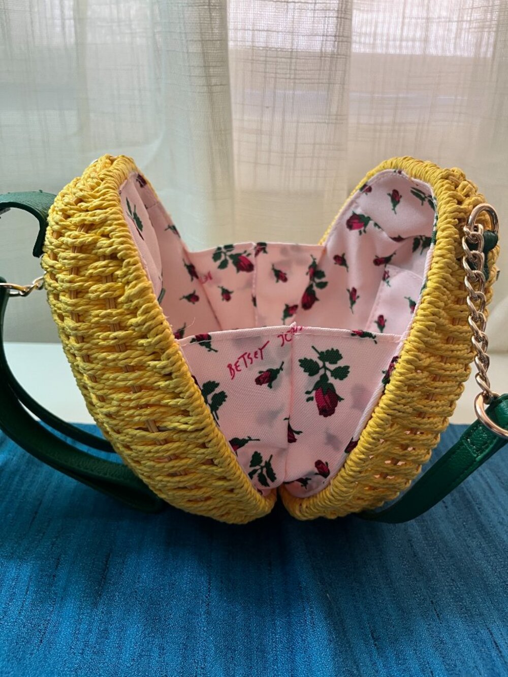 NEW Betsey Johnson Yellow Pineapple Wicker Bag - Picture 4 of 6